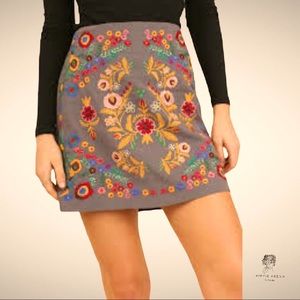Umgee Embroidered Skirt Size M